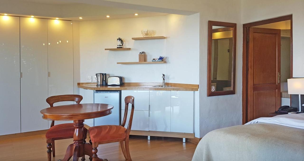 Bayview Penthouses And Rooms ケープタウン エクステリア 写真