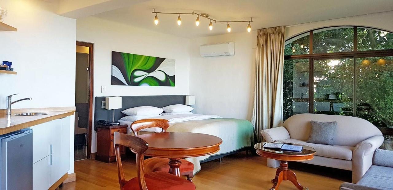 Bayview Penthouses And Rooms ケープタウン エクステリア 写真
